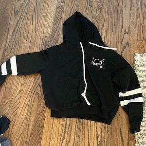 black and white saturn hoodie from amazon, size s
